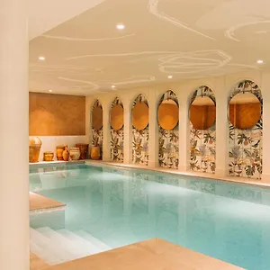 https://bloom-housespa.fr-paris.fr